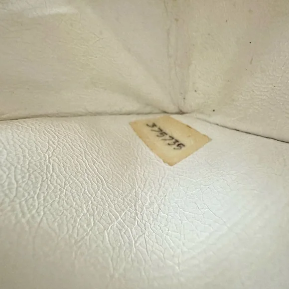 Chanel Vintage White Lambskin Full Flap Bag - Picture 7 of 13